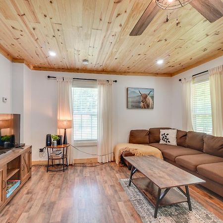 Creekside Ranch With Porch About 2 Mi To Pkwy Villa Pigeon Forge Eksteriør bilde