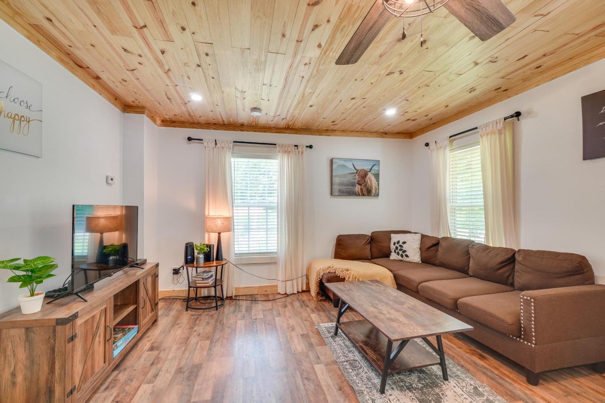 Creekside Ranch With Porch About 2 Mi To Pkwy Villa Pigeon Forge Eksteriør bilde