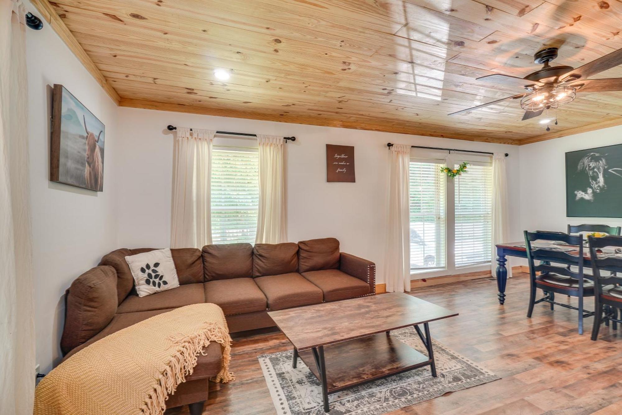 Creekside Ranch With Porch About 2 Mi To Pkwy Villa Pigeon Forge Eksteriør bilde