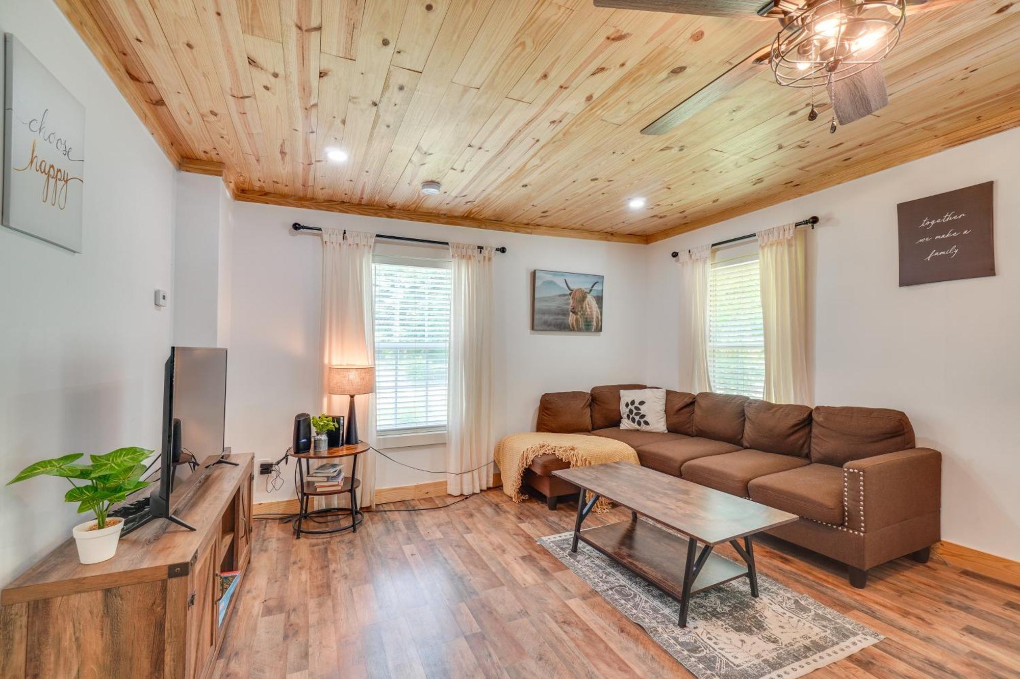 Creekside Ranch With Porch About 2 Mi To Pkwy Villa Pigeon Forge Eksteriør bilde
